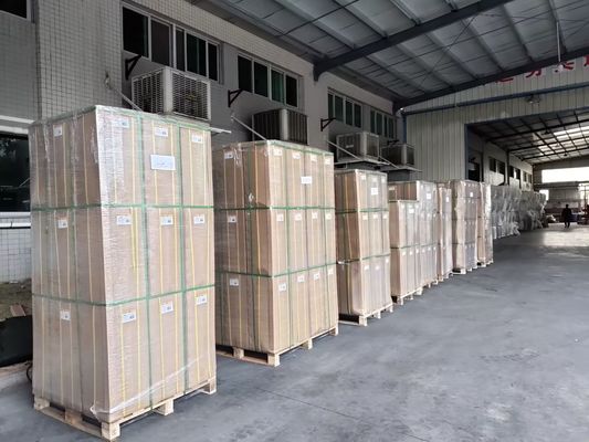 30MICRON थर्मल लैमिनेशन फिल्म स्थायी थर्मल बंधन और अत्यंत मजबूत एंटी-क्रैच सुरक्षा के लिए चिकनी सतह के साथ