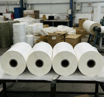 12 महीने शेल्फ जीवन नरम कठोरता और 120°C तक तापमान प्रतिरोध के साथ भारी सिलिकॉन तेल मुद्रण के लिए डिजिटल लैमिनेटिंग फिल्म