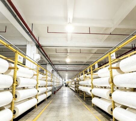 पुनर्नवीनीकरण योग्य और पर्यावरण के अनुकूल चमकदार लेमिनेशन फिल्म जिसमें कई एक्सट्रूज़न प्रसंस्करण और नमी-सबूत विशेषताएं हैं