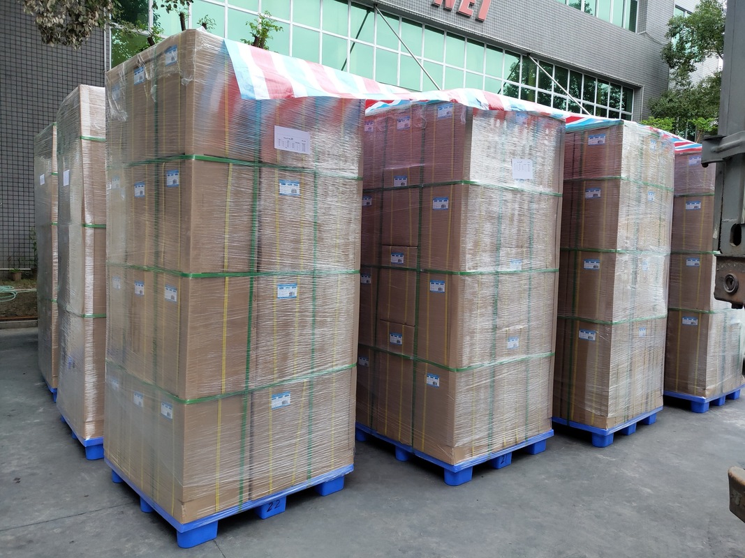 घर्षण प्रतिरोध के लिए उन्नत पॉलिमर चिपकने वाला मैट्रिक्स और ऑप्टिकल रूप से इंजीनियर पीईटी परत के साथ थर्मल लेमिनेशन फिल्म