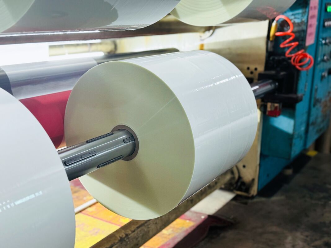 PET Thermal Lamination Film with Customizable Width and Thermal Activated Adhesive Suitable For Thermal Laminators