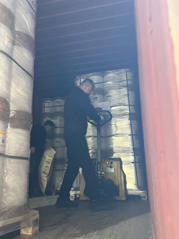 कोर साइज लैमिनेटिंग फिल्म रोल 3in/76mm के साथ ईवीए चिपकने वाला पानी प्रतिरोधी लैमिनेशन के लिए कोरिया से