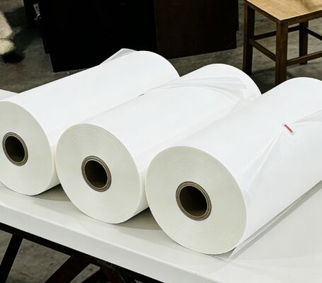 कोरिया से 100% ईवीए ग्लिटर लैमिनेशन फिल्म चमड़े की बनावट और टिकाऊ पैकेजिंग के लिए 95-105 माइक्रोन मोटाई के साथ