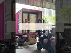 चमकदार फिनिश लैमिनेशन फिल्म जो 90 GU से ऊपर चमक स्तर प्रदान करती है, सतह की चमक और खरोंच प्रतिरोध में सुधार करने के लिए डिज़ाइन की गई है